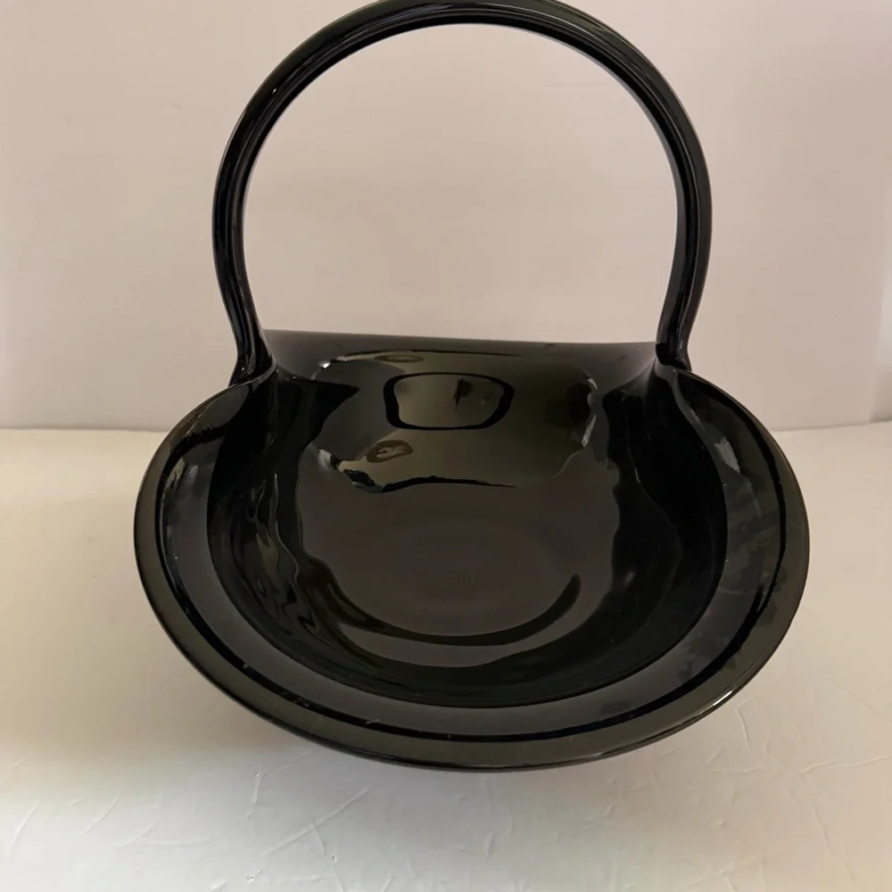 Indiana Glass Tiara Black Diamond Point Large Serving Basket